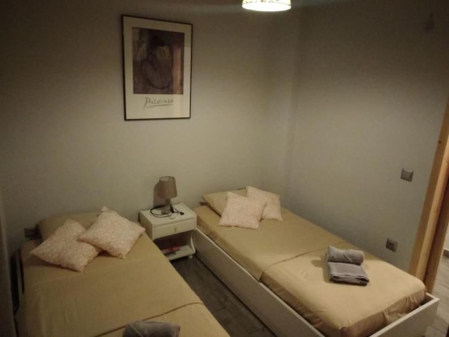 Nice& Cozy Flat 1Min From The Heart Of Athens.Wifi Dış mekan fotoğraf